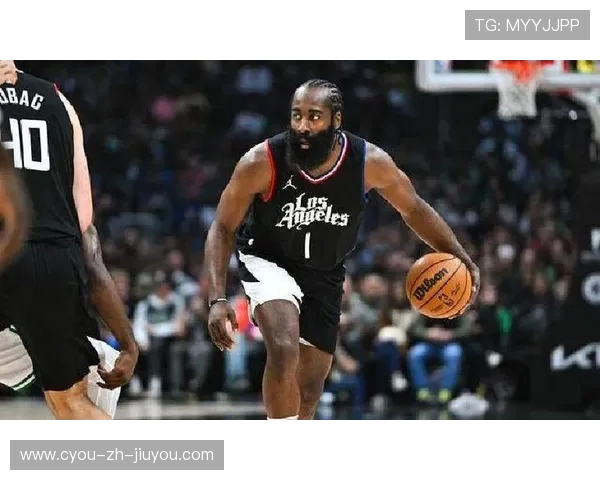 哈登挡拆后分球，洛杉矶快船外线得手